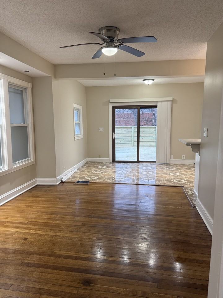 112 North Monroe Avenue - Photo 7 of 21