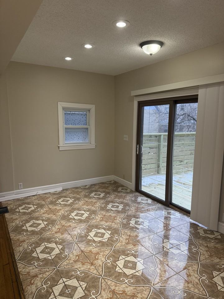 112 North Monroe Avenue - Photo 6 of 21