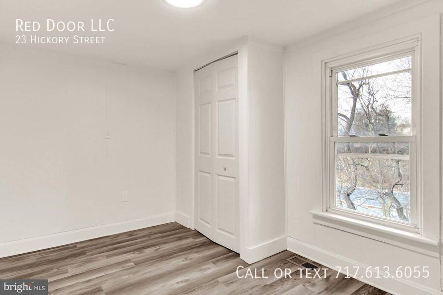 23 Hickory St - Photo 6 of 25