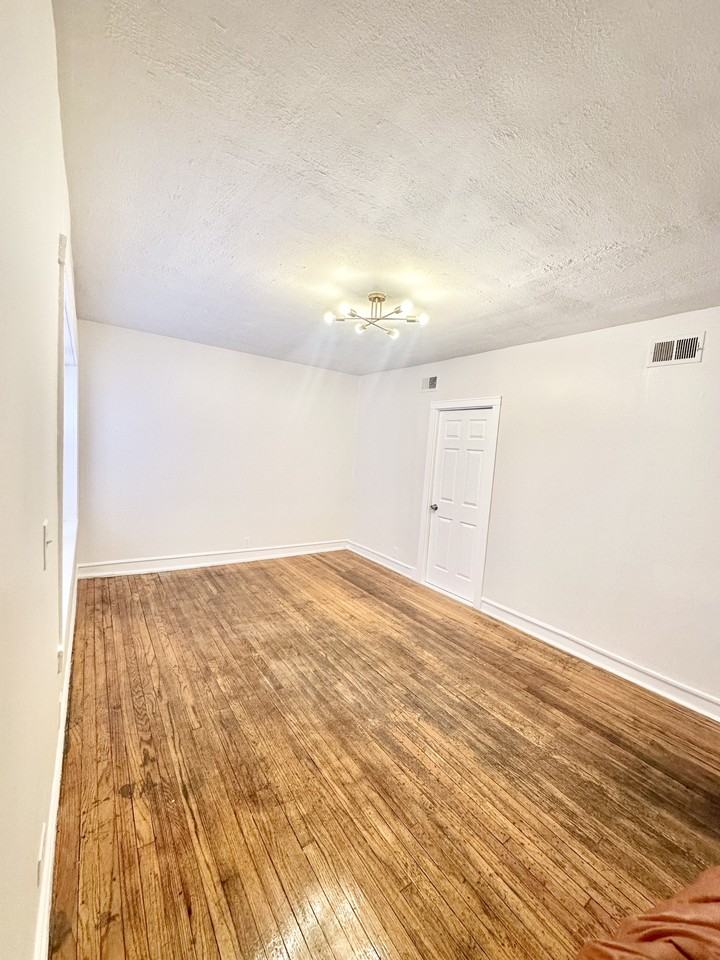 1331 N Lorel Ave #1 - Photo 6 of 11