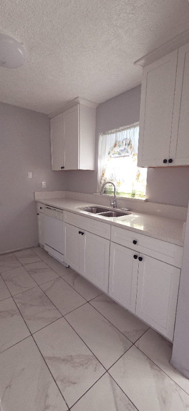 351 W 21st St - Photo 6 of 13