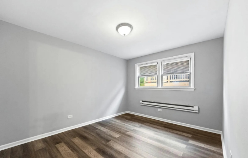 7617 S Colfax Ave #204 - Photo 4 of 15