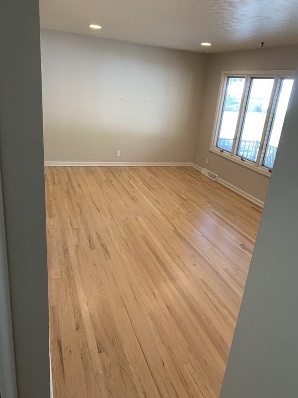 3309 S 91st St - Photo 7 of 10