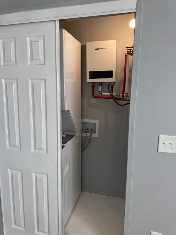 911 Sylvan St #1 - Photo 2 of 8