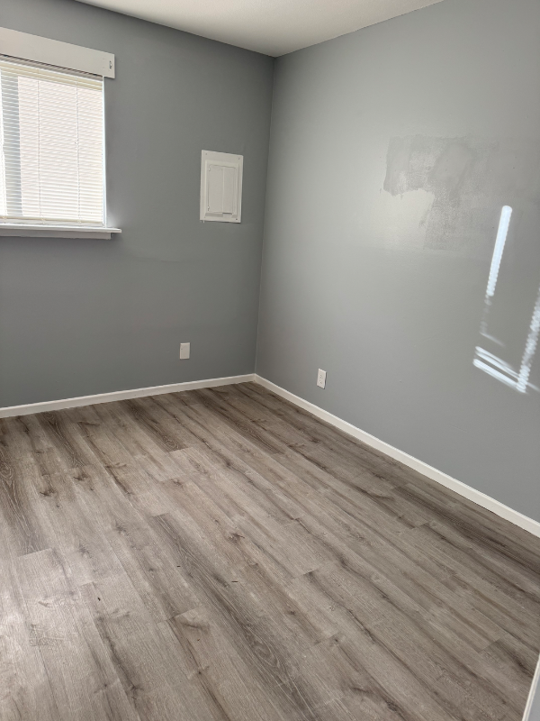 911 Sylvan St #1 - Photo 6 of 8