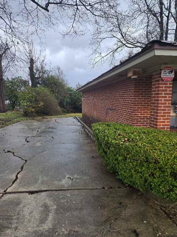 837 3rd St - Photo 2 of 5