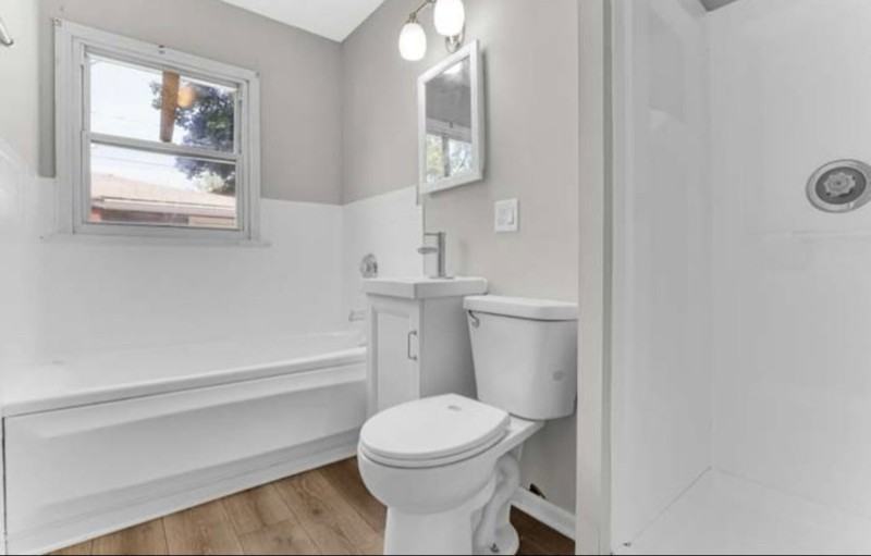 2320 170th St - Photo 5 of 5