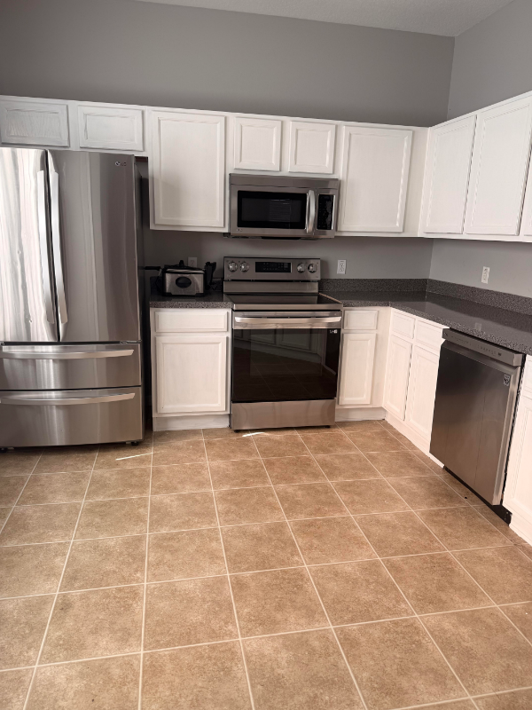 8512 Shallow Creek Ct - Photo 6 of 18