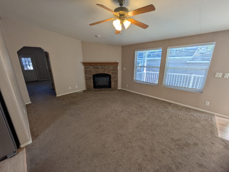 2376 W Rock Island Ave - Photo 3 of 16