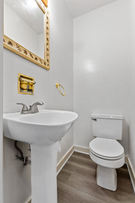 1936 N Park Ave - Photo 7 of 20