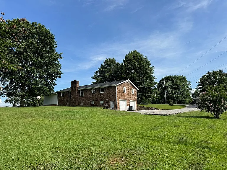 2628 Frank Abernathy Rd - Photo 6 of 20