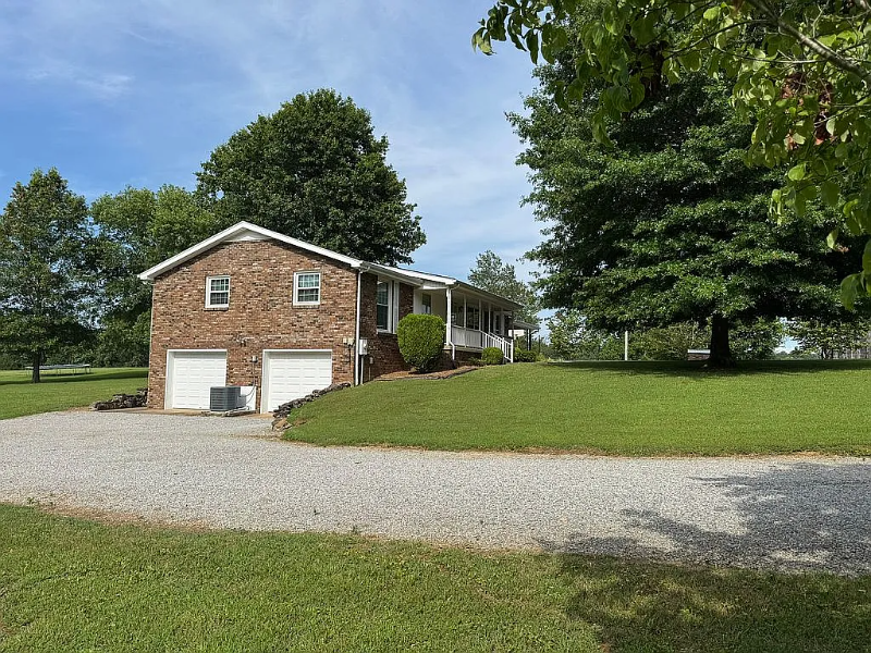 2628 Frank Abernathy Rd - Photo 7 of 20