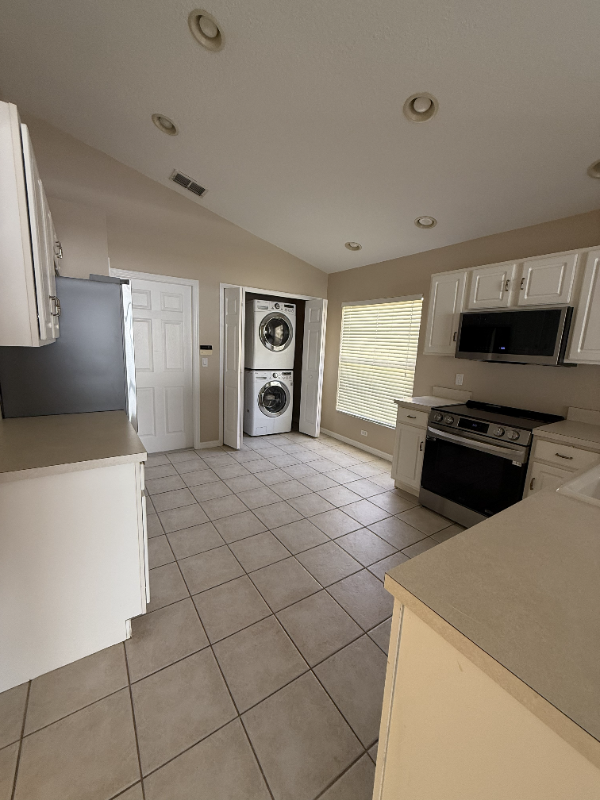 908 Troon Cir - Photo 3 of 14