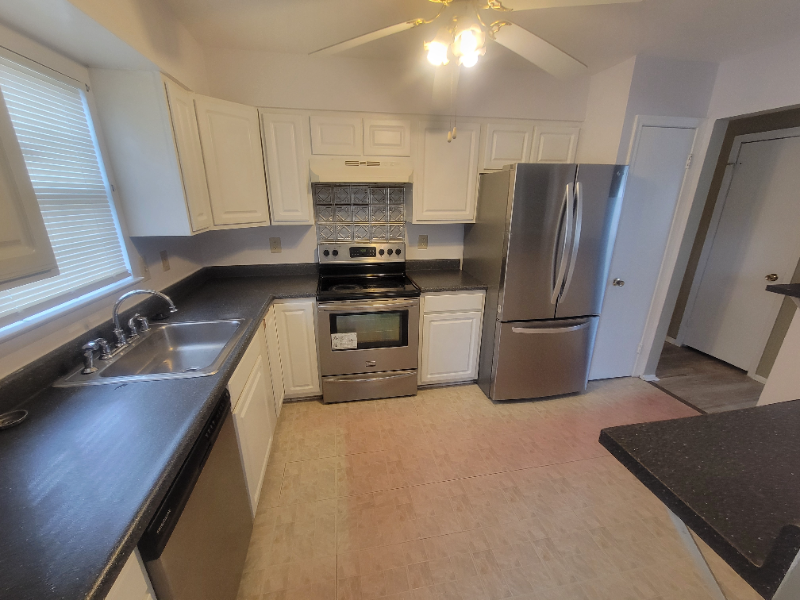 3313 Barcroft Dr - Photo 6 of 20