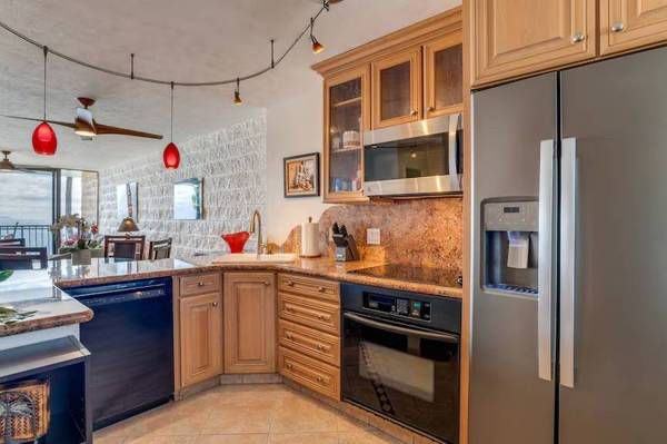 2255 Kalakaua Ave #601B - Photo 3 of 5