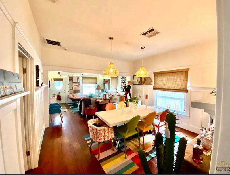 1725 Maple Ave - Photo 4 of 10