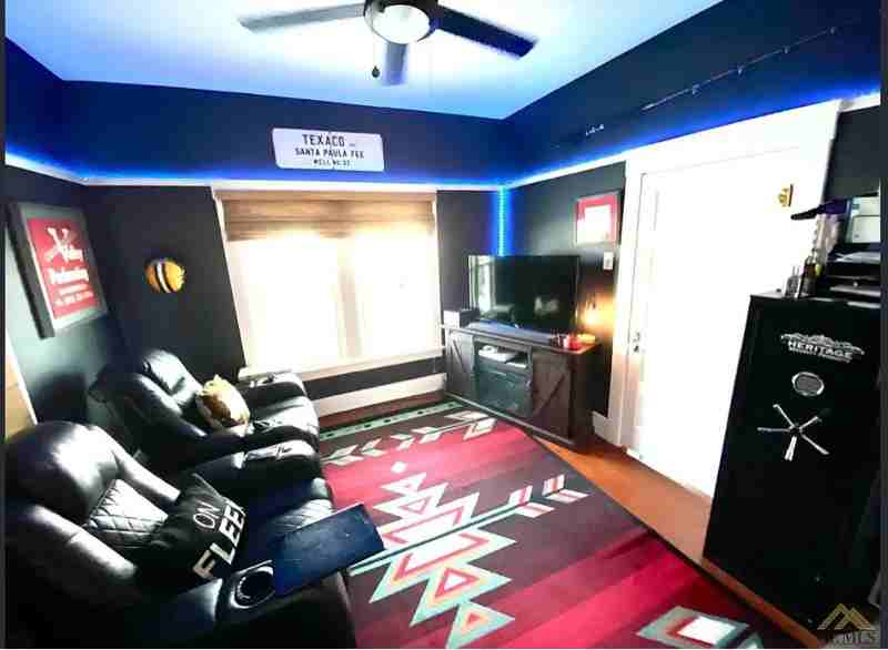 1725 Maple Ave - Photo 6 of 10