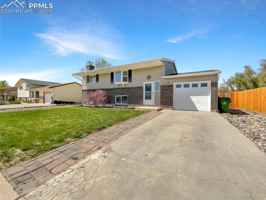 featured image of 555 Avenida Del Cielo