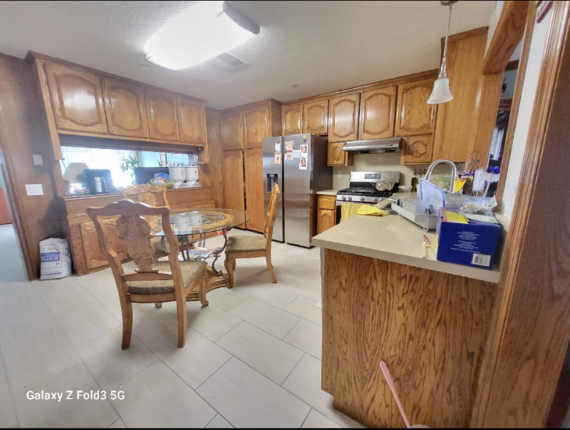 3852 Alder Pl - Photo 4 of 10