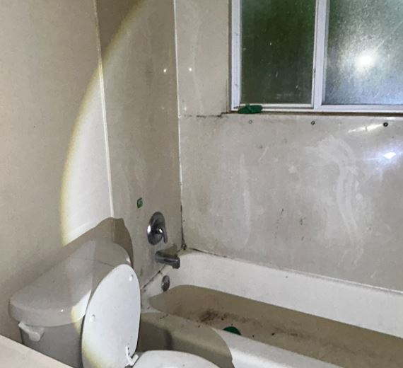 1920 Prior Dr - Photo 2 of 7