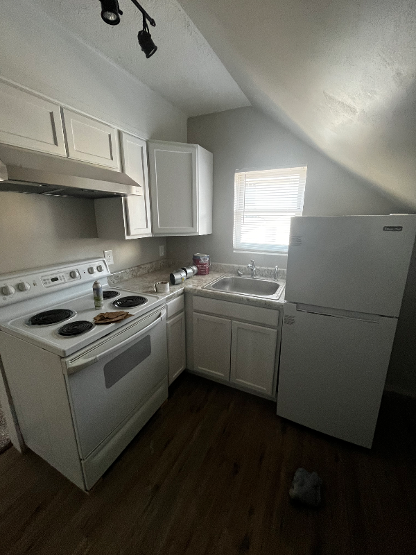 7313 Maple St #2 - Photo 3 of 16