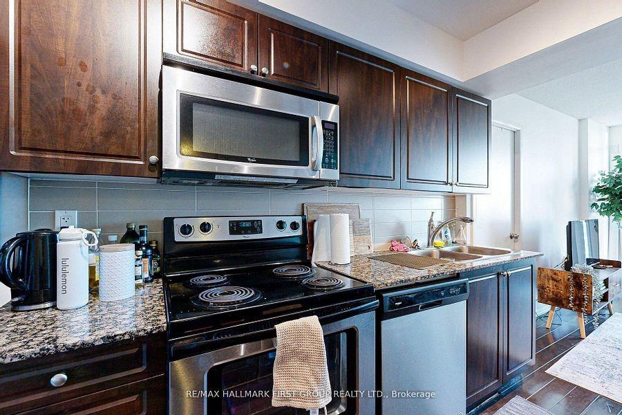 209 Fort York Boulevard #1567 - Photo 5 of 38