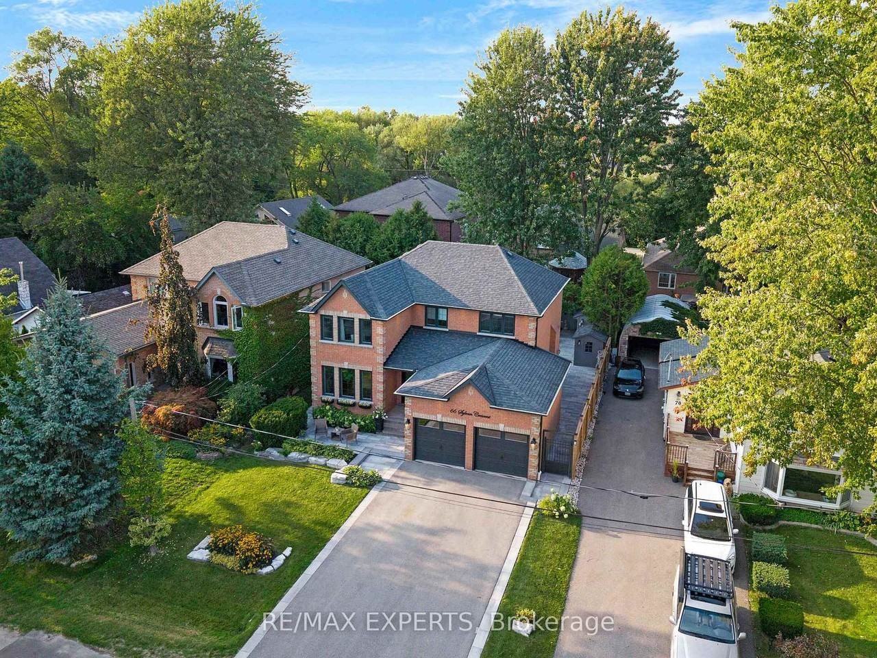 66 Sylvan Crescent - Photo 4 of 49