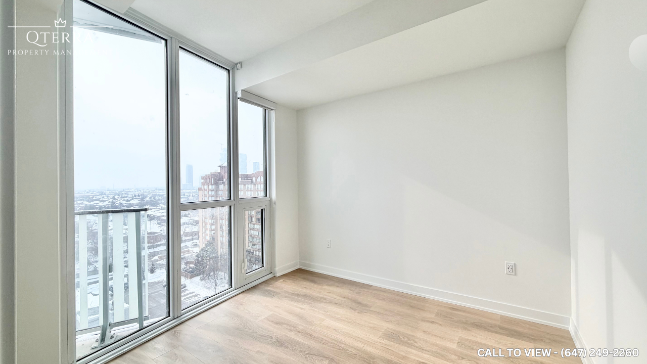 1310-1 Fairview Rd E, Mississauga, Ontario L5A 4C6 - Photo 4 of 8