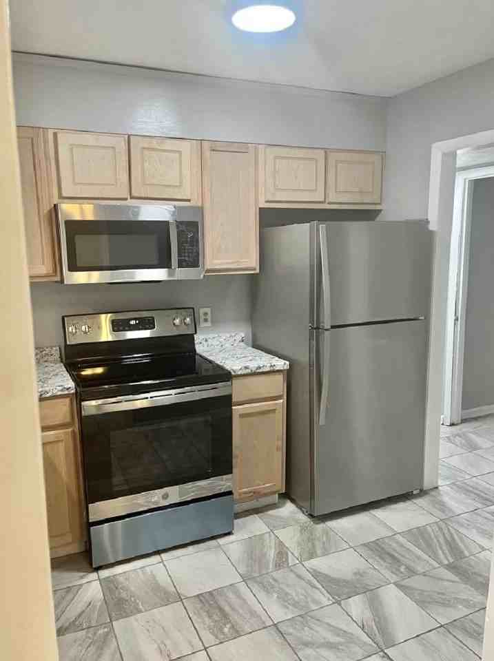 738 Hedgelawn Way #738 - Photo 2 of 14