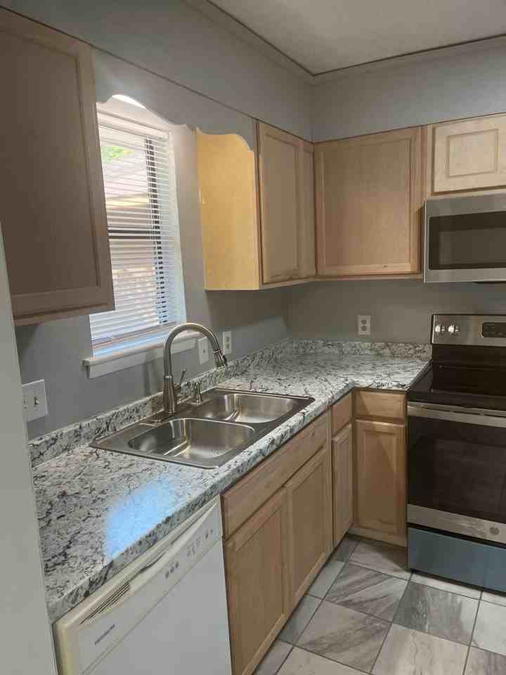 738 Hedgelawn Way #738 - Photo 3 of 14