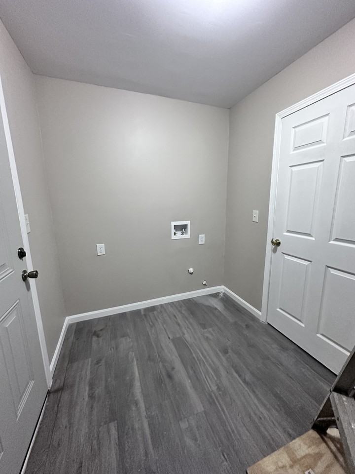 141 W Michigan Ave #NA - Photo 6 of 10