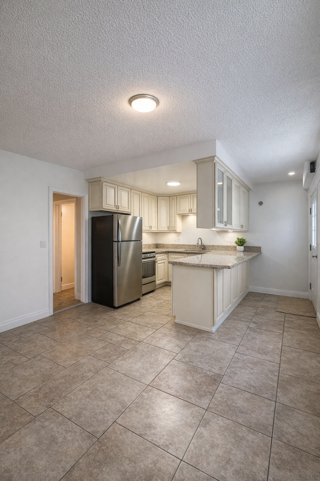 1037 N Genesee Ave #11 - Photo 2 of 13