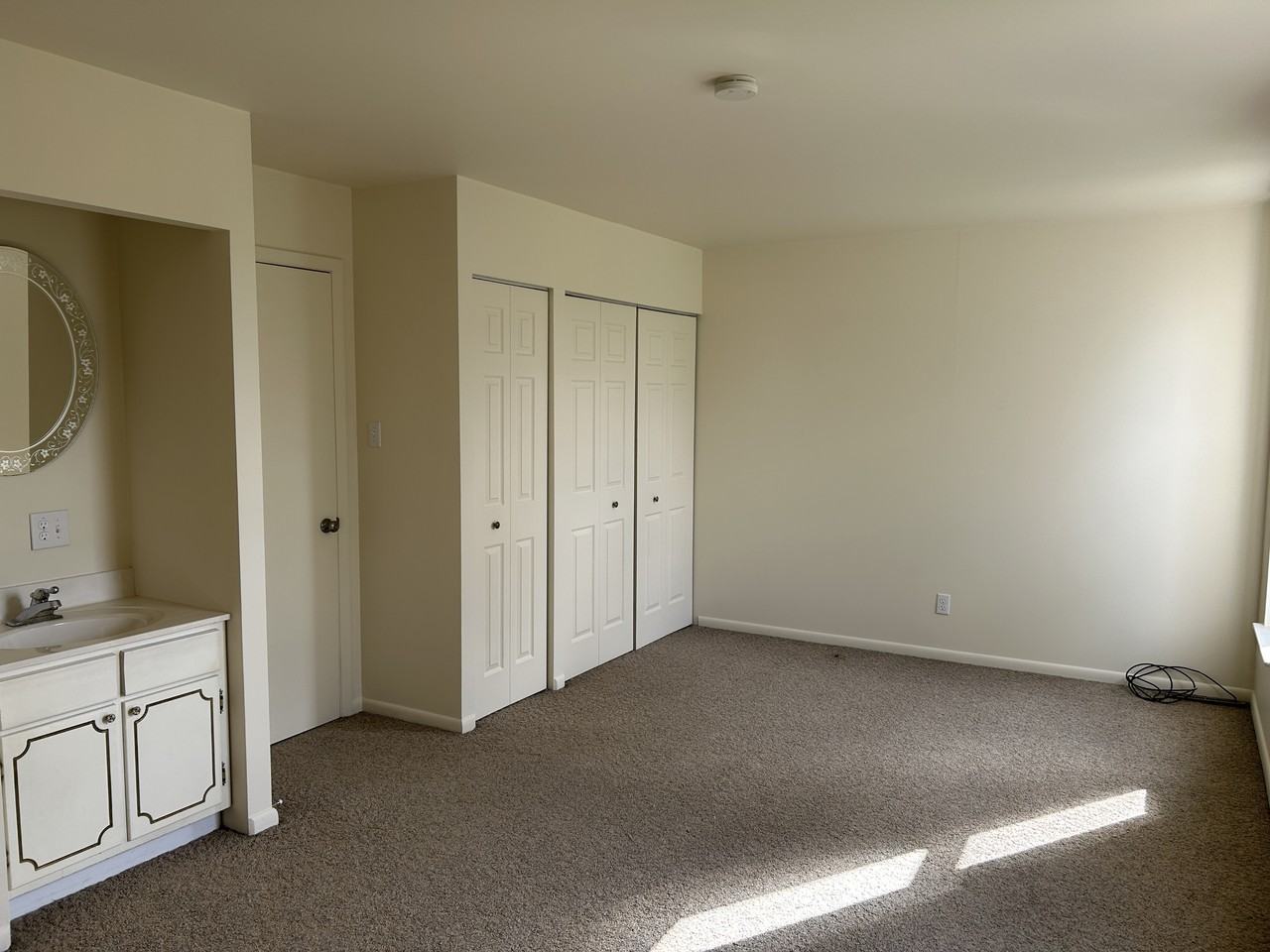 4 Montomery Village Ln #4 - Photo 7 of 12