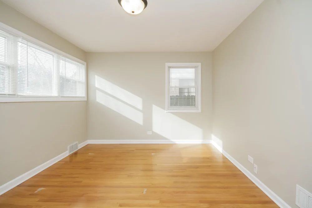 5340 Lee St #NA - Photo 7 of 10