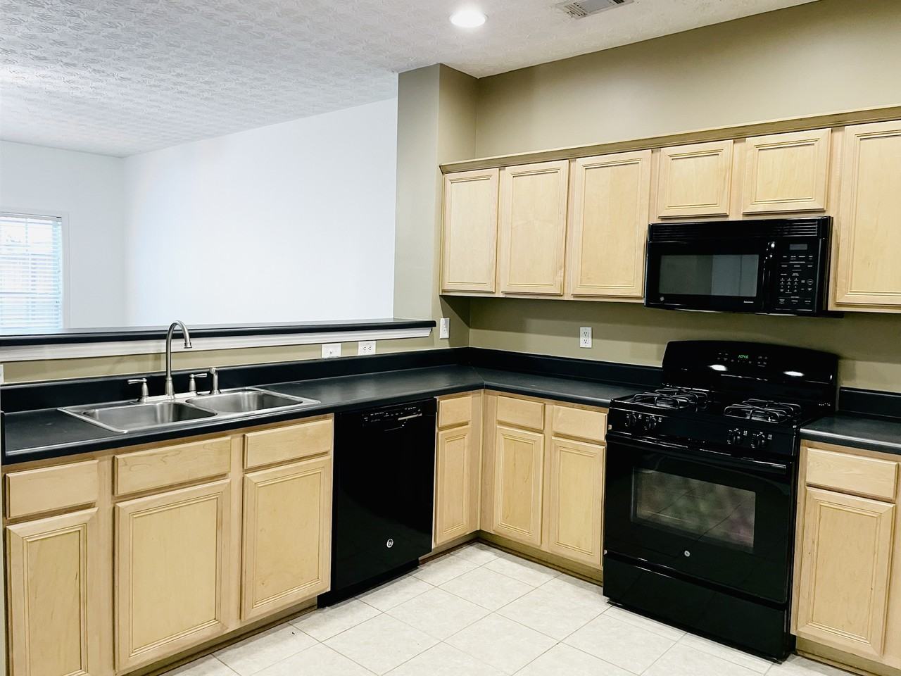 787 Brookside Parc Ln #NA - Photo 4 of 15