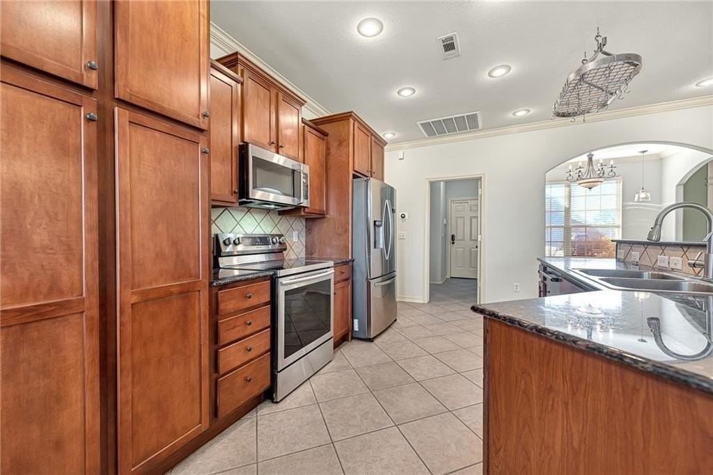 3236 W Westbury St - Photo 6 of 20