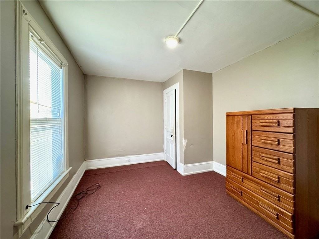 49 UpStairs Spruce Street - Photo 5 of 15