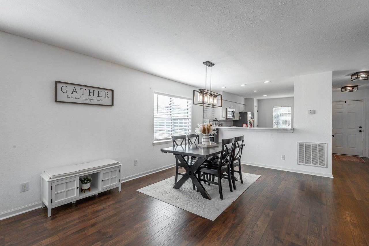 6653 Hickory Trace Cir - Photo 6 of 23