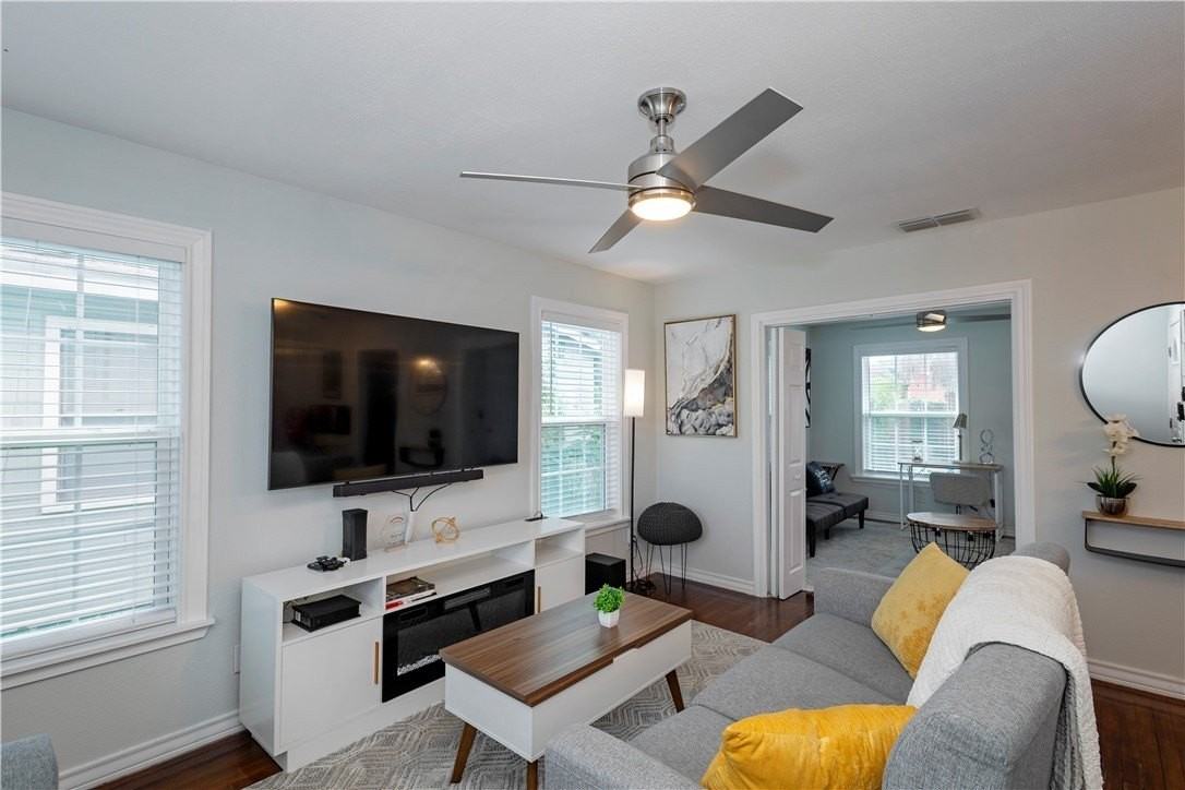 1325 Ray Dr - Photo 4 of 25