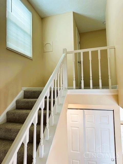 10946 Barrington Ct - Photo 2 of 31