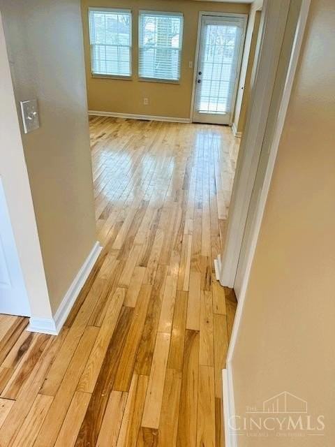 10946 Barrington Ct - Photo 4 of 31