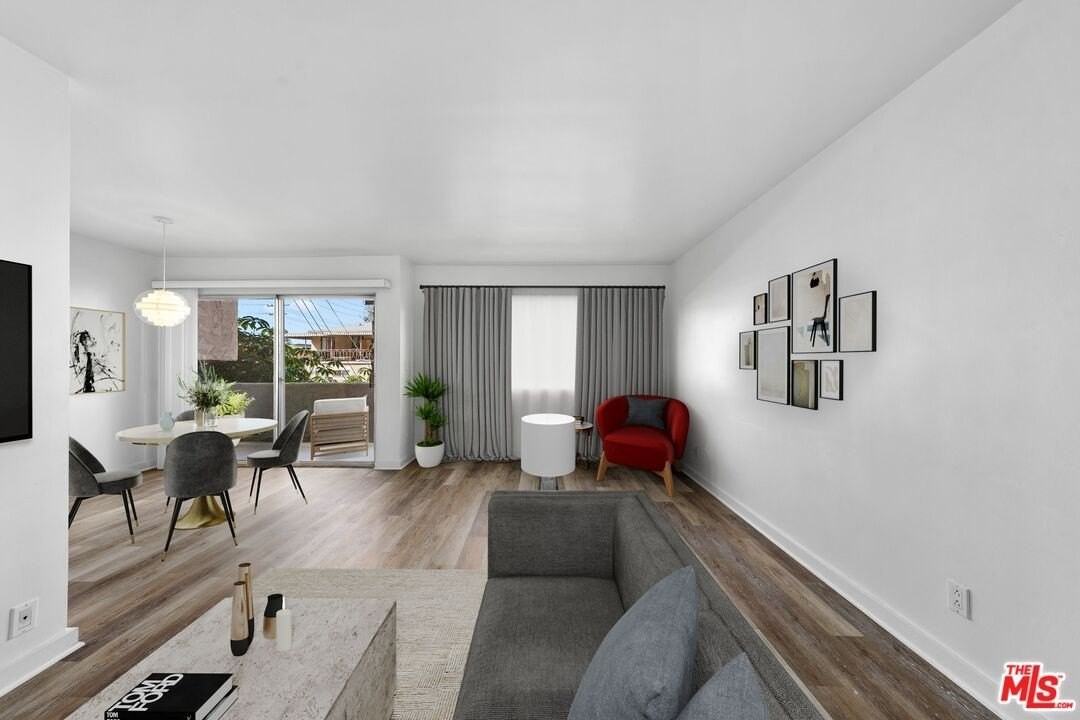 11670 Iowa Ave Apt 3 #3 - Photo 5 of 21