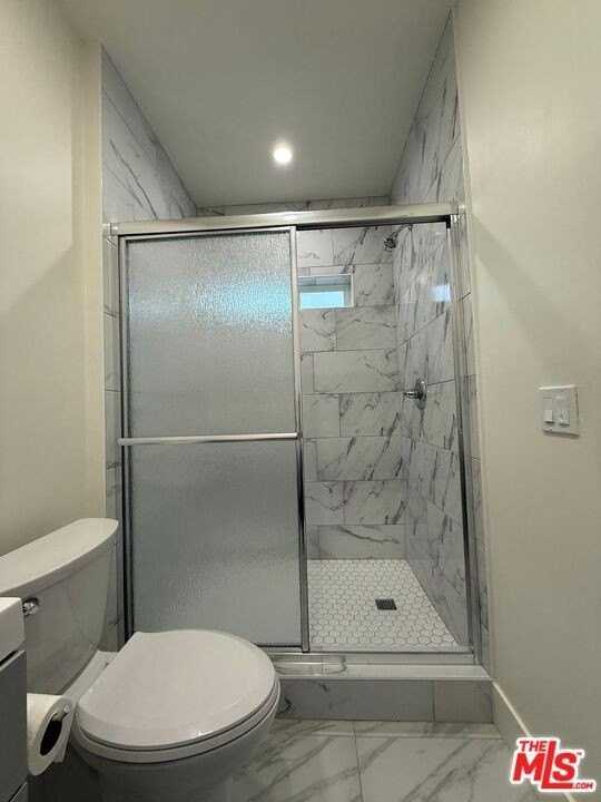 6942 Atoll Ave - Photo 4 of 9