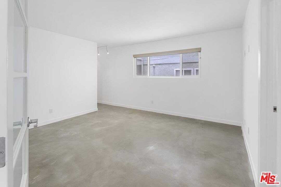 25 Ironsides St - Photo 7 of 10