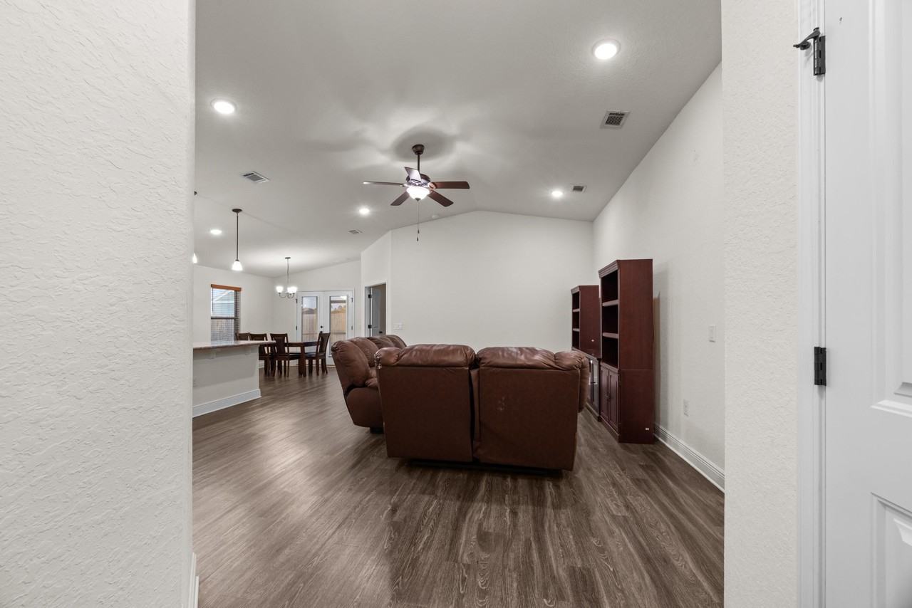 6241 Redberry Dr - Photo 5 of 49