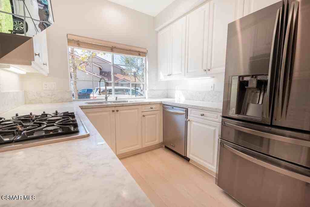 4928 Lazio Way - Photo 7 of 35