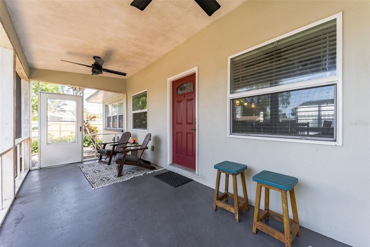 418 Lebeau St - Photo 3 of 33