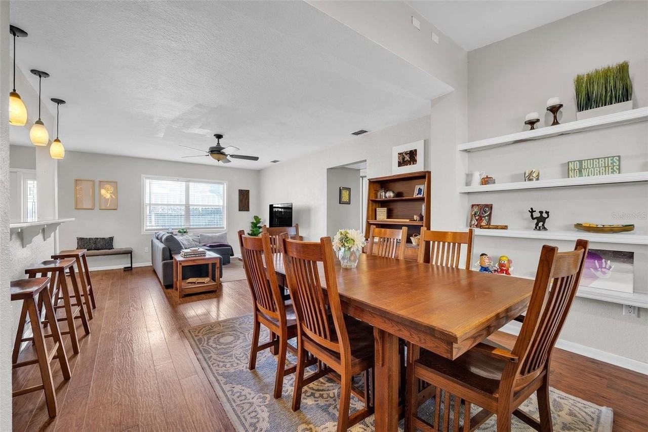 418 Lebeau St - Photo 5 of 33