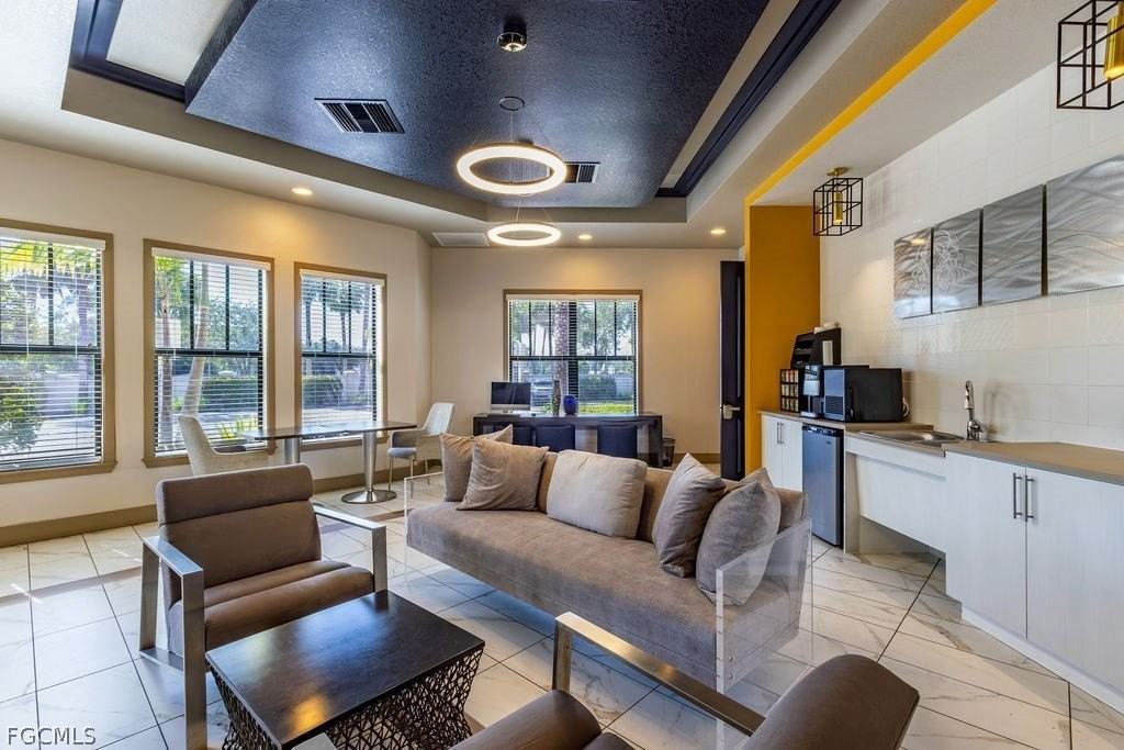 4155 Umbria Ln Apt 313 #313 - Photo 3 of 11