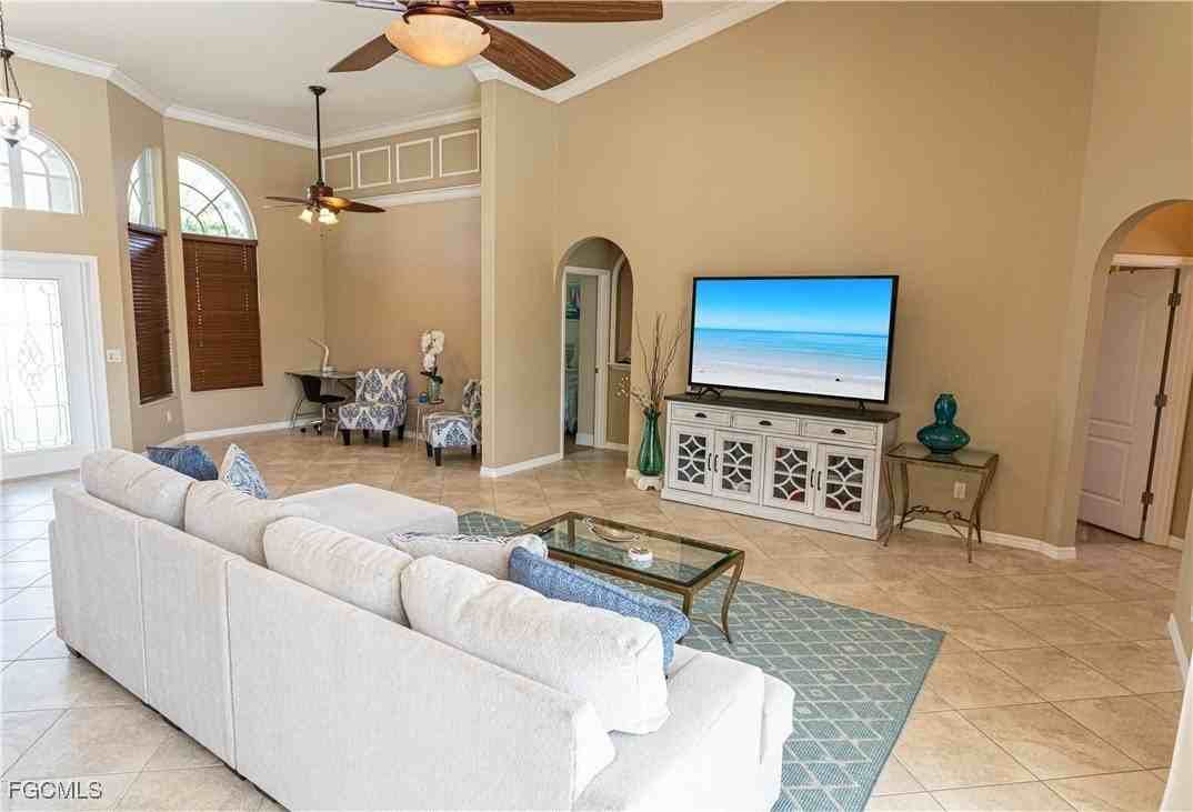 4701 Sands Blvd - Photo 7 of 35